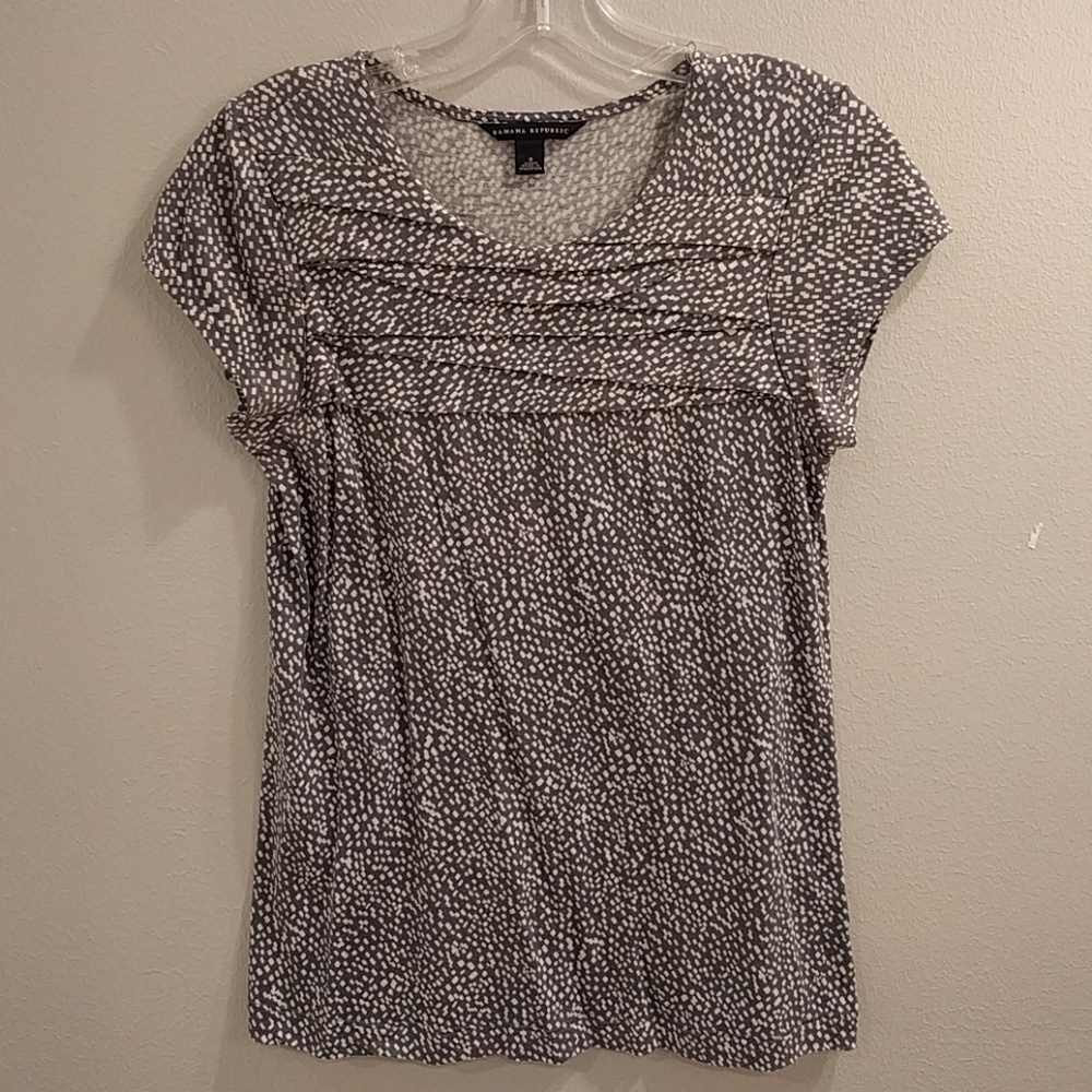 Banana Republic super cute comfortable top!